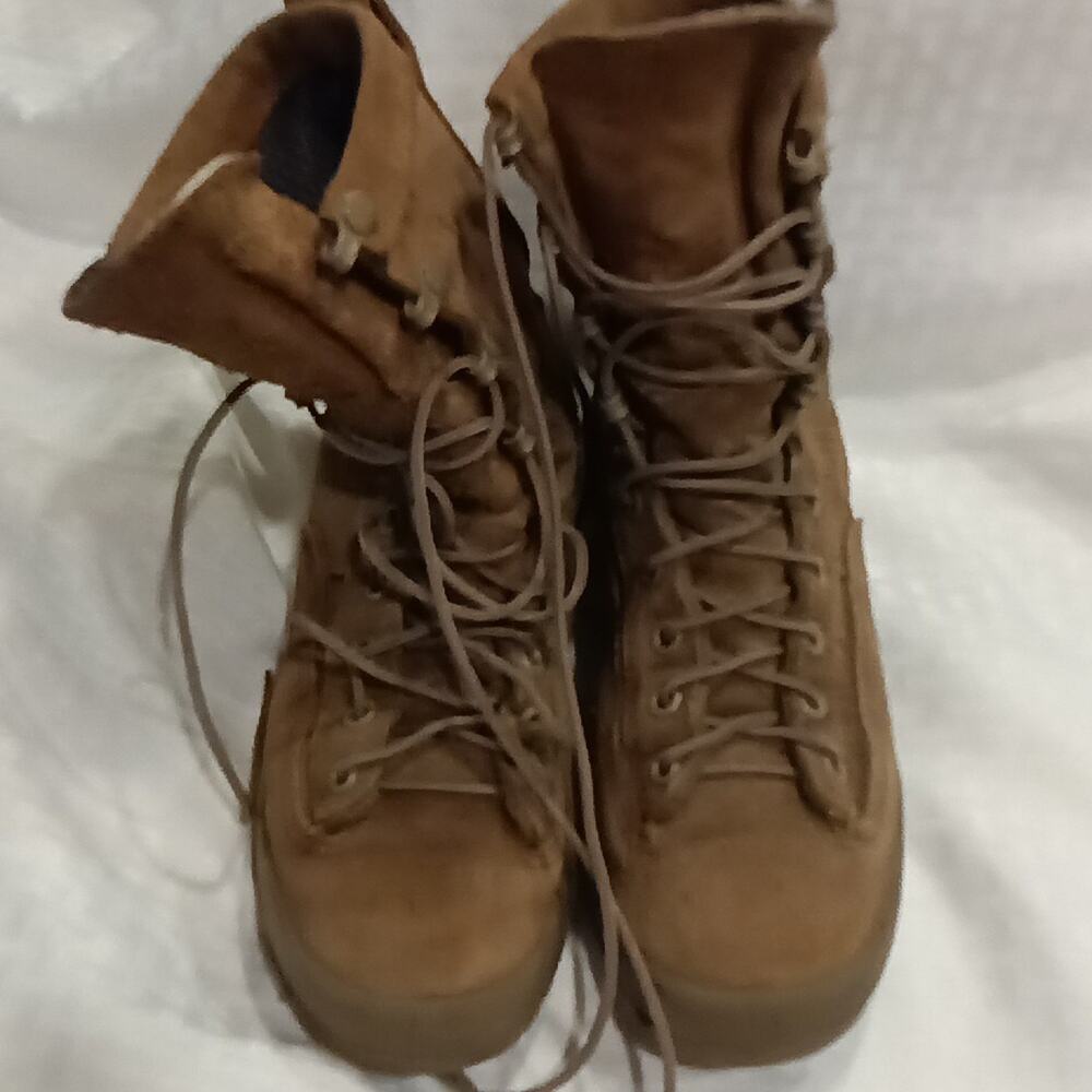 Vibrams McRae Goretex Military Combat Boots Size 3R Hunting, Hiking Tan